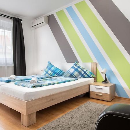 Lux Apartmanok Hajduszoboszlo Exterior photo