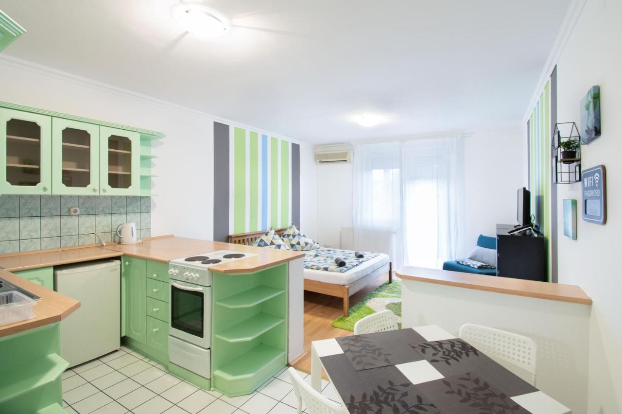 Lux Apartmanok Hajduszoboszlo Exterior photo